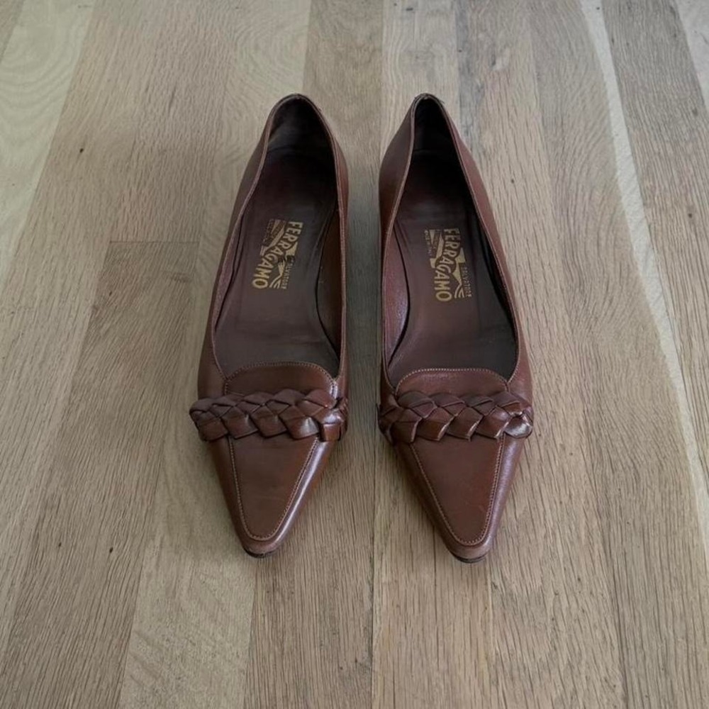 Vintage Salvatore Ferragamo Brown Leather Woven Pointed Flats Classic Size 8.5 - Picture 1 of 7